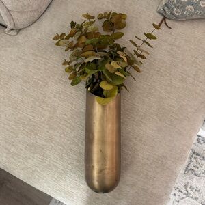 Magnolia Brass Wall Planter